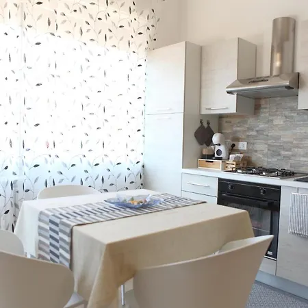 Casa Agora-a Due Passi Dal Mare Apartment *